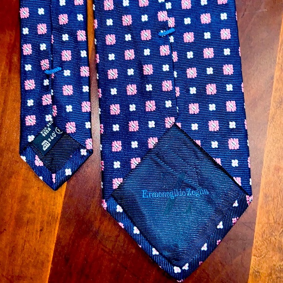 Ermenegildo Zegna Silk Tie - Picture 4 of 4